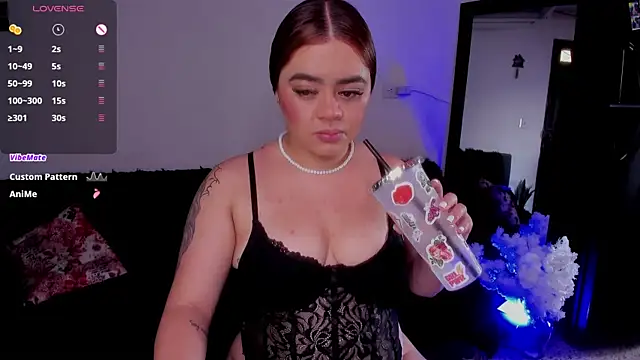 Snapshot of isabella_arias2 chatting on October 2025 08:08:02 PM isabella arias2 online show from October 2025 08:08:02 PM