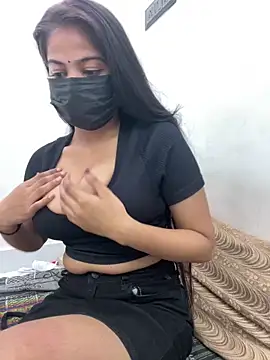 Snapshot of Rihana_01 chatting on October 2025 10:05:02 AM Rihana 01 online show from October 2025 10:05:02 AM