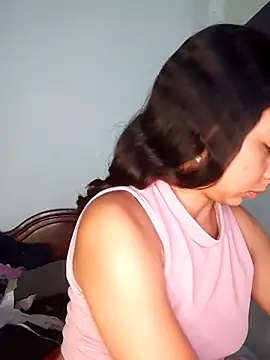 Vale stone  online show from March 2026 04:19:01 AM