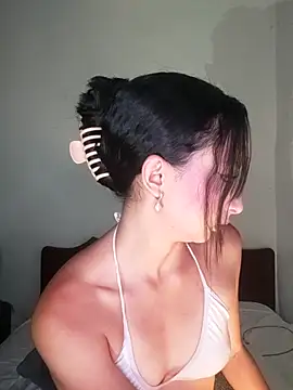 Vale stone  online show from November 2025 03:28:02 PM