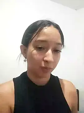 Vale stone  online show from February 2026 03:28:01 AM