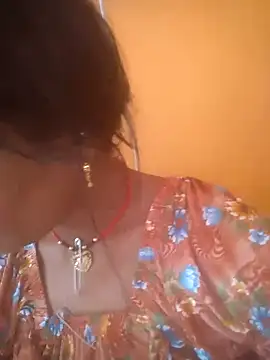 Snapshot of Hott_cutgirl chatting on October 2025 03:19:01 AM Hott cutgirl online show from October 2025 03:19:01 AM