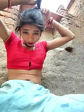 Snapshot of R_Roshni chatting on May 2026 01:39:02 AM R Roshni online show from May 2026 01:39:02 AM