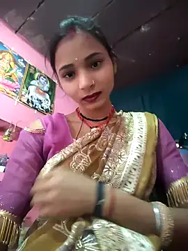 Snapshot of R_Roshni chatting on May 2026 05:00:01 AM R Roshni online show from May 2026 05:00:01 AM