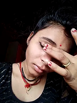 Snapshot of R_Roshni chatting on September 2025 05:58:02 AM R Roshni online show from September 2025 05:58:02 AM