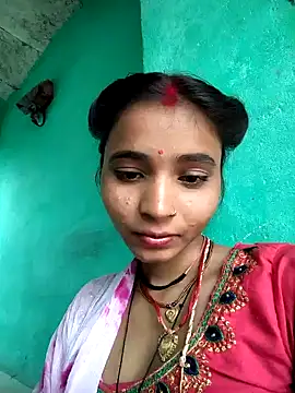 Snapshot of R_Roshni chatting on October 2025 07:05:01 AM R Roshni online show from October 2025 07:05:01 AM