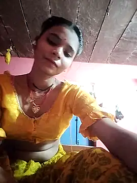 Snapshot of R_Roshni chatting on September 2025 04:40:01 AM R Roshni online show from September 2025 04:40:01 AM