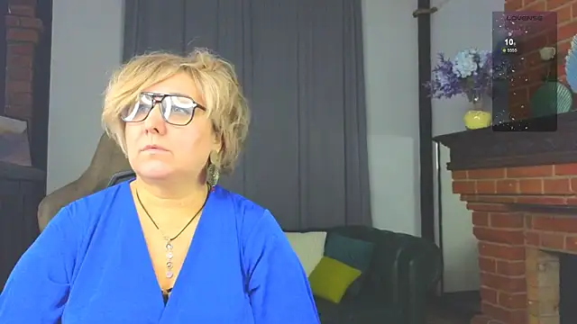 Snapshot of Marta_Wils chatting on November 2025 02:55:02 AM Marta Wils online show from November 2025 02:55:02 AM