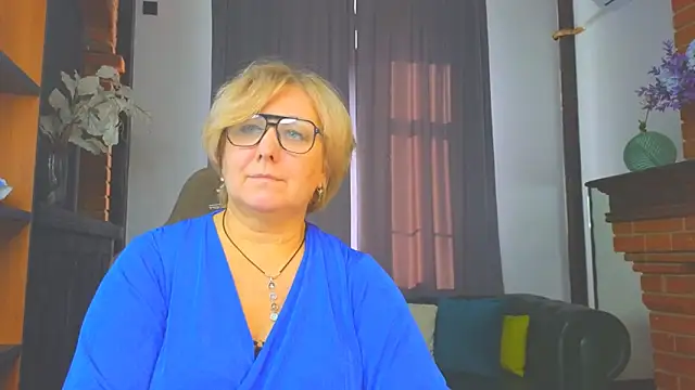 Snapshot of Marta_Wils chatting on October 2025 06:32:01 AM Marta Wils online show from October 2025 06:32:01 AM