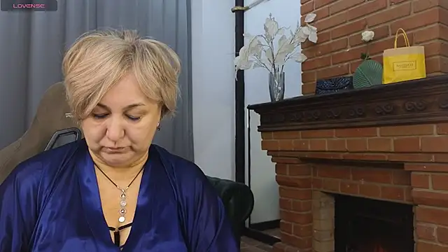 Snapshot of Marta_Wils chatting on October 2025 02:35:02 AM Marta Wils online show from October 2025 02:35:02 AM