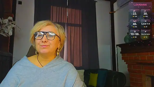 Snapshot of Marta_Wils chatting on October 2025 03:27:01 AM Marta Wils online show from October 2025 03:27:01 AM