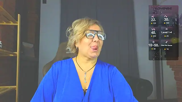 Snapshot of Marta_Wils chatting on November 2025 02:45:02 AM Marta Wils online show from November 2025 02:45:02 AM