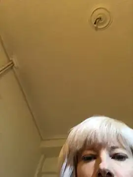 juliaoneandonly online show from October 2025 09:44:01 AM