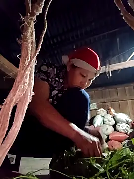 callistra online show from April 2026 01:06:02 PM