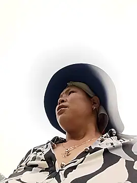 callistra online show from April 2026 04:36:02 AM