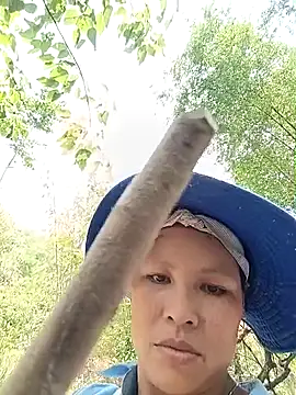 callistra online show from April 2026 05:44:02 AM