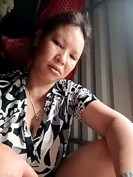 callistra online show from April 2026 11:18:02 PM