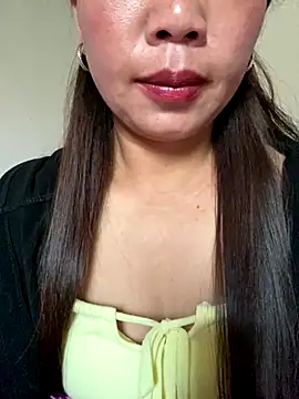 Milky-milk online show from December 2025 12:22:01 AM