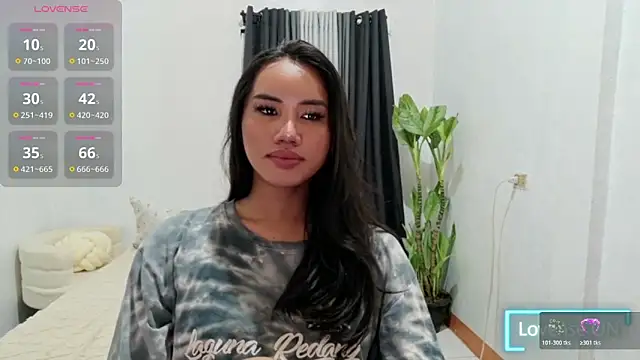 Divine Goddesss online show from April 2026 03:53:01 PM