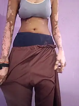 Snapshot of sweet_simmi chatting on November 2025 05:33:02 AM sweet simmi online show from November 2025 05:33:02 AM