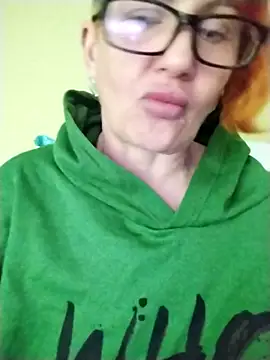 Alissa55552111 online show from April 2026 01:29:01 PM