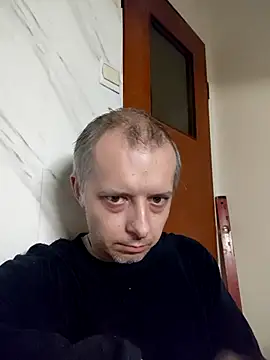 szajbusek41 online show from February 2026 05:36:02 AM