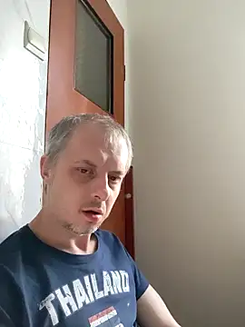 szajbusek41 online show from March 2026 07:05:01 AM