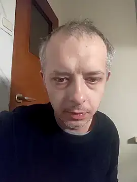 szajbusek41 online show from January 2026 03:10:01 AM