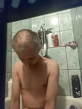 szajbusek41 online show from October 2025 07:04:02 PM