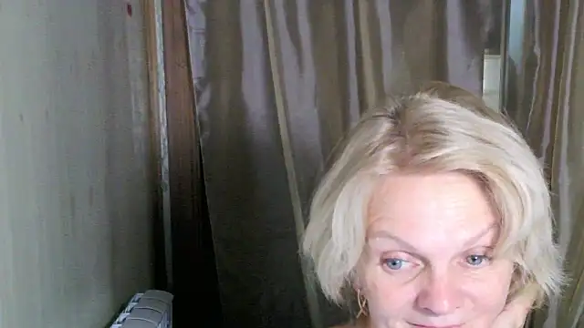 Zoe Steell online show from September 2025 02:57:02 PM