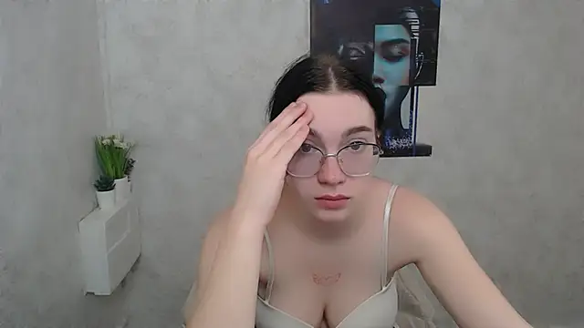 MiraBabe  online show from November 2025 07:33:02 AM