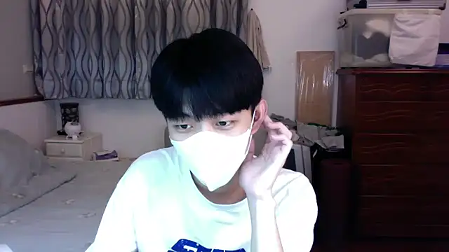 Snapshot of kai101010 chatting on November 2025 01:32:02 PM kai101010 online show from November 2025 01:32:02 PM