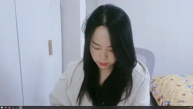 wxj1019 online show from November 2025 01:38:01 AM