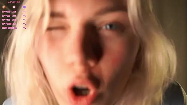 DianeHonnette online show from April 2026 07:31:01 PM