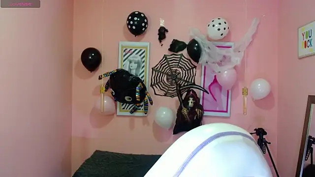 Bunny poison online show from October 2025 02:17:02 PM