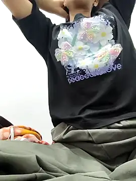 sassyishhu76 online show from April 2026 03:49:01 PM