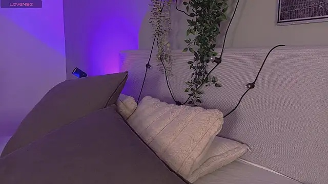 KeendraFox  online show from March 2026 10:18:02 AM