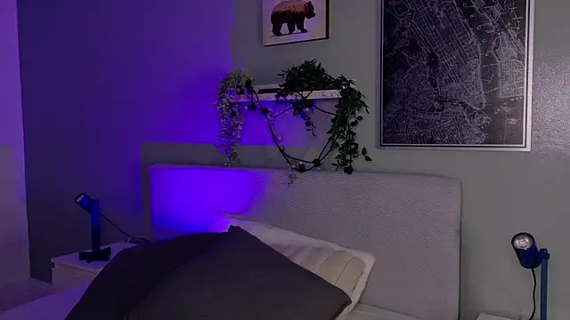 KeendraFox  online show from April 2026 10:11:01 AM