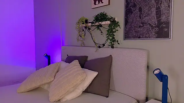 KeendraFox  online show from April 2026 10:10:01 AM