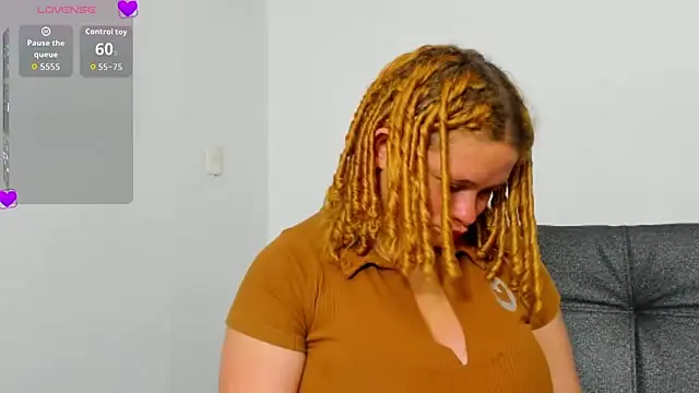 Cherrysweetyx online show from March 2026 04:21:01 PM