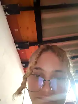 Cherrysweetyx online show from October 2025 12:50:02 PM