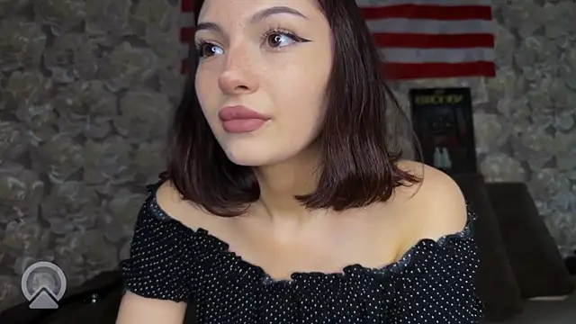sweeet strawberies online show from November 2025 07:46:02 PM