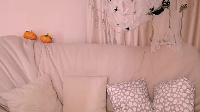 MollyKissy online show from October 2025 09:22:02 AM