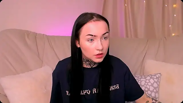 MollyKissy online show from November 2025 09:36:02 AM