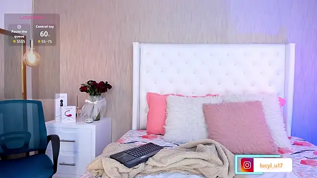 Lucy Lu17 online show from December 2025 01:34:02 PM