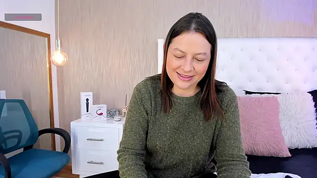 Lucy Lu17 online show from November 2025 01:04:02 PM