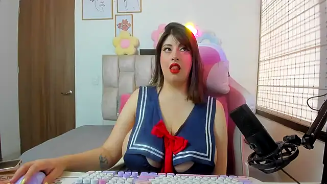 queenalexxa111 online show from May 2026 12:56:01 PM
