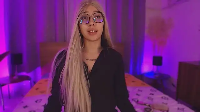 SofiaClarkson online show from October 2025 05:09:01 AM