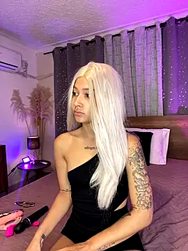 SofiaClarkson online show from November 2025 03:26:02 PM