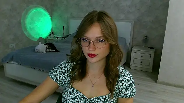 Snapshot of Miss_Diamond_Maria chatting on September 2025 10:00:01 AM Miss Diamond Maria online show from September 2025 10:00:01 AM
